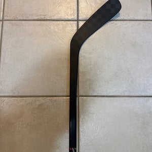 Intermediate PRO Red Line Right Handed Hockey Stick Mid Pattern 70 Flex Pro Stock (Used)