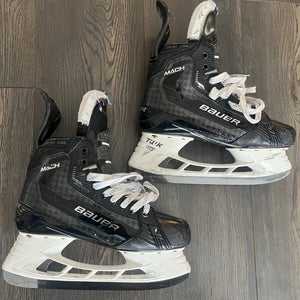 Size 7EE/A Bauer Supreme Mach Hockey Skates Wide Width Pro Stock