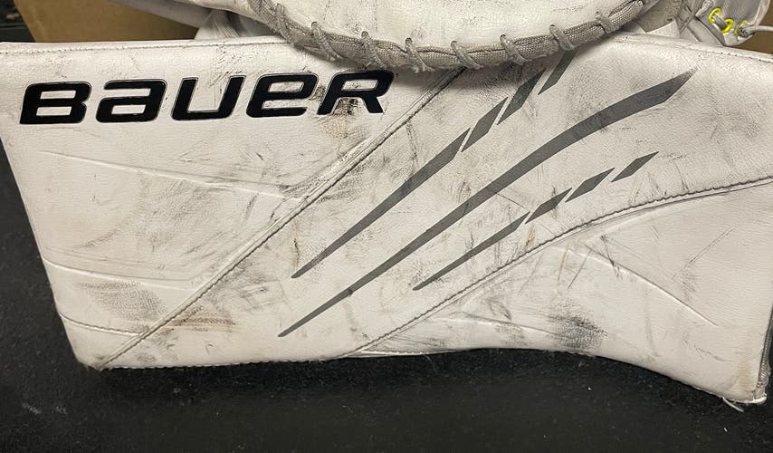 Used Bauer Vapor 3X Blocker