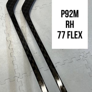Senior(2x)Right P92M 77 Flex ProBlackStock™ Unbranded Blackouts Pro Stock Nexus Hockey Sticks