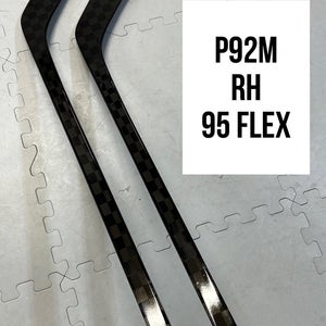 Senior(2x)Right P92M 95 Flex ProBlackStock™ Unbranded Blackouts Pro Stock Hockey Sticks