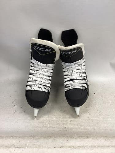 Used CCM TACKS 9352 Junior Hockey Skate Junior 04 11851-S000042147