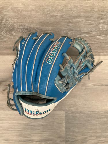 Infield RH Wilson A2000 Baseball Glove 11.5" (Used)