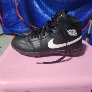 Unisex Size M 8.5 (W 9.5) Air Jordan Mid Top Molded Cleats (Used)