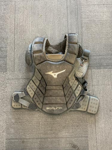 Used Mizuno SAMURAI Catchers Chest Protector Grey Youth 11614-S000228778