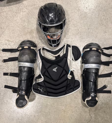 Black Easton Jen Schro "The Fundamental" Catcher's Set (Used) | Small
