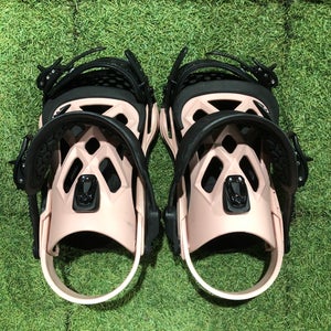 Men's Medium Union Contact Pro Snowboard Bindings (Used)