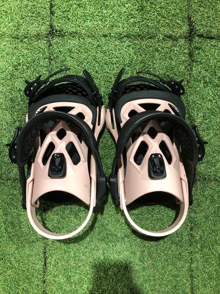 Men's Medium Union Contact Pro Snowboard Bindings (Used)