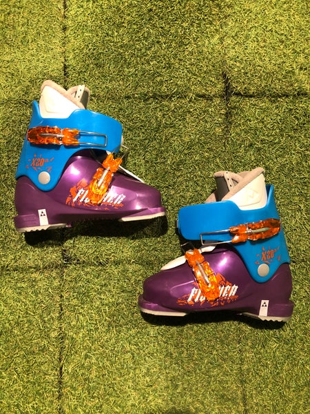 Kid's Fischer X20 Jr Ski Boots - Mondo 21.5 | 251mm (Used)