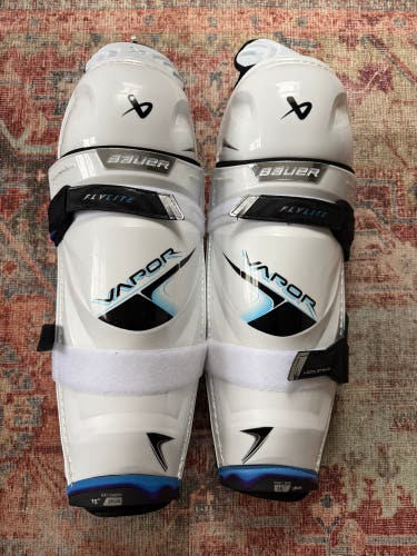 Senior Bauer Vapor Flylite 15" Shin Pads (New)