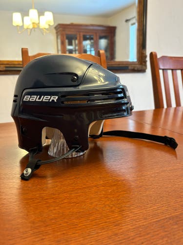 Large Bauer 4500 Helmet (Used)