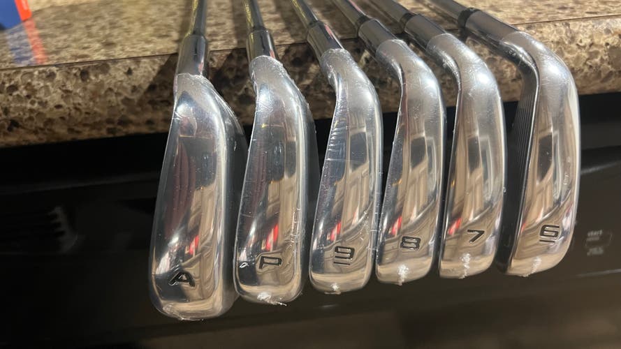 Men's 2025 Callaway Callaway Elyte X Right Handed Iron Set Stiff Flex (6 Clubs) #6 - #9, PW, AW