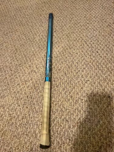 Adult blue Warrior Kryptolyte Shaft (Used)