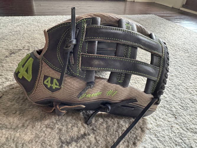 NICE custom glove!! 44 Pro  12.5" (Used)