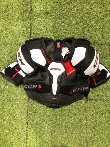 Junior Medium CCM JetSpeed FT4 Pro Shoulder Pads (Used)
