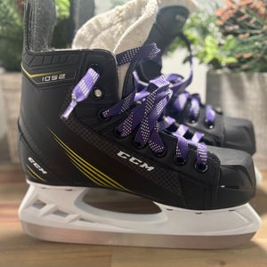 CCM 1052 Hockey Skates Size 1