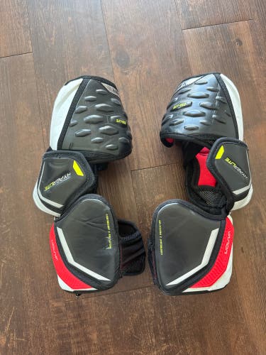 Bauer Vapor Hyperlite Elbow Pads