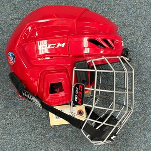 Red Youth CCM FitLite 3DS Helmet (Used)