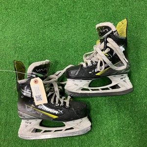 Junior Bauer Vapor X4 Hockey Skates I Size 3 Regular Width