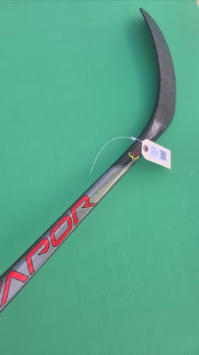 Senior Bauer Vapor FlyLite Hockey Stick Right Handed P92 70 Flex (Used)