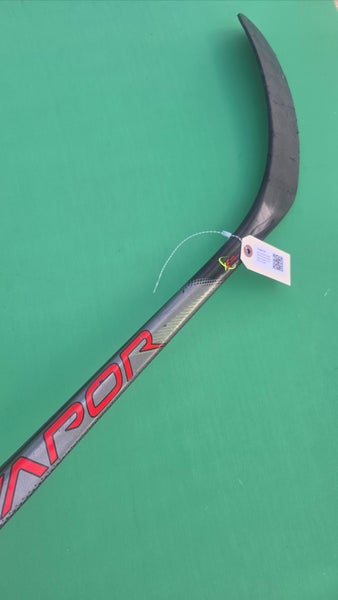 Senior Bauer Vapor FlyLite Hockey Stick Right Handed P92 70 Flex (Used)