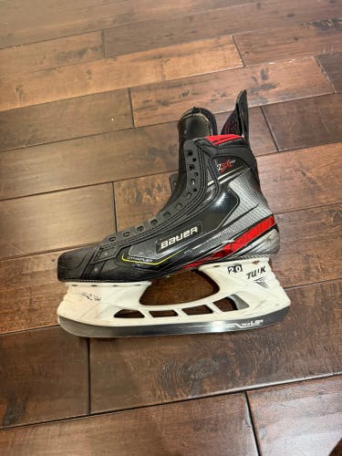 2019 Bauer Vapor 2X Pro Hockey Skates Regular Width Pro Stock 10.5 (Used)