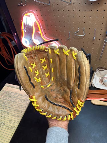 Wilson RH Infield Baseball Glove 11" (Used / Conditioned & Relaced in Black/Yellow)