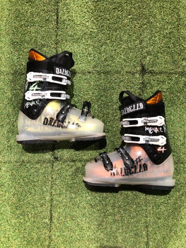 Kid's Dalbello Menace 4 Ski Boots - Mondo 23.5 | 279cm (Used)