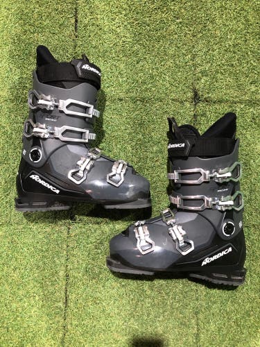 Men's Nordica SportMachine 3 Ski Boots - Mondo 26 & 26.5 | 305mm (Used)