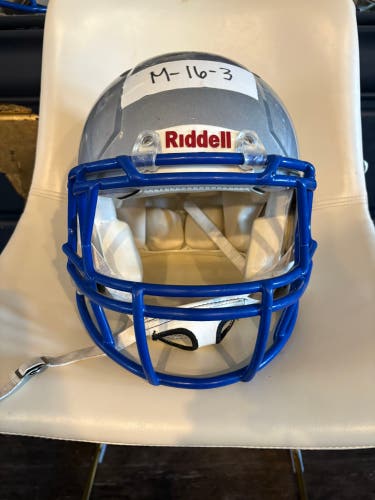 Adult Medium Riddell Speed Helmet (Used)
