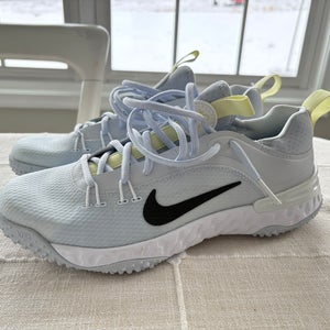 White Men's Size M 9.0 (W 10.0) Adult Nike Huarache 9 Elite Low Low Top Turf Cleats (New)