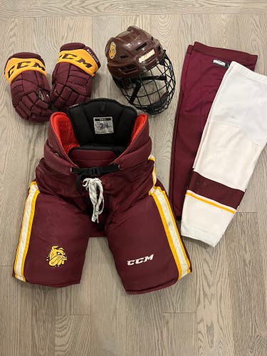 CCM Minnesota Duluth Bulldogs Pro Stock Set