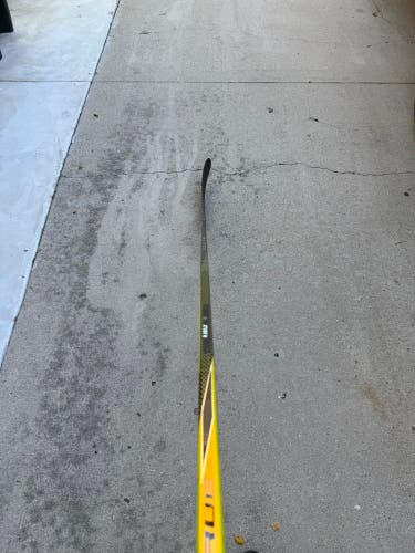 Senior True Catalyst 9X Left Hand Hockey Stick P92 90 Flex Pro Stock (New)