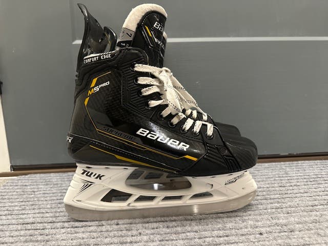 Bauer Supreme M5 Pro Hockey Skates 7 (Used)