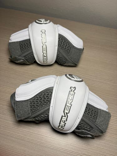 Medium Adult Maverik Rome Arm Pads (Used)