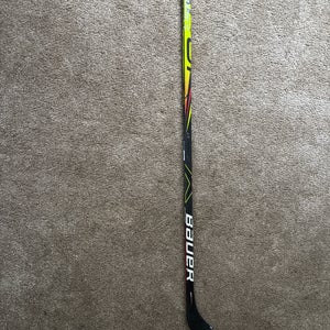 Intermediate Bauer Vapor X2.7 Left Hand Hockey Stick P88 65 Flex (Used)
