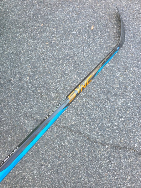 Junior Bauer Nexus Sync Hockey Stick Right Handed P92 50 Flex (Used)