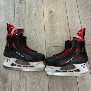2021 Bauer Vapor 3X Pro Hockey Skates Regular Width 8 (Used)