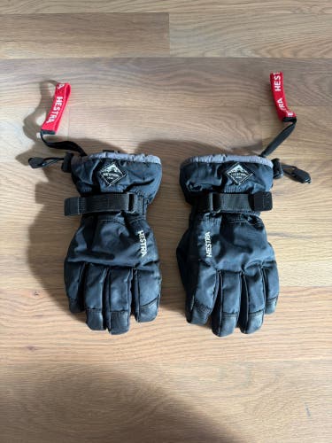 Black Kids Unisex Hestra Gloves (Used)