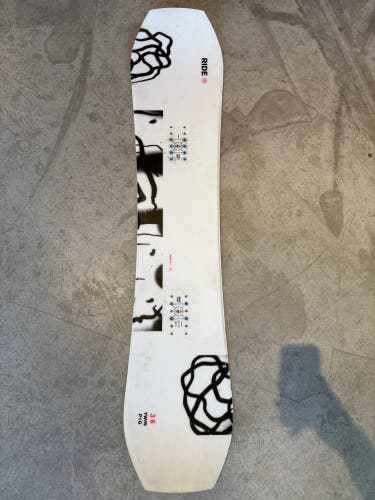 Ride Twinpig 136cm Snowboard | Without Bindings (Used)