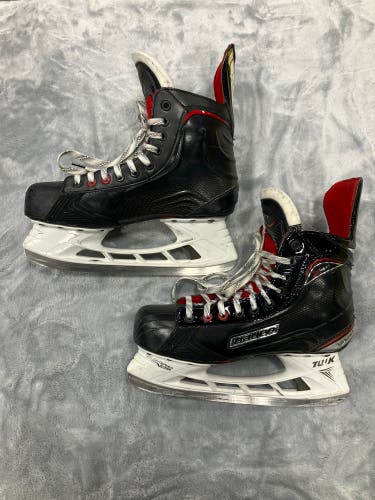 Senior Bauer Vapor X600 Hockey Skates Regular Width 8 (Used)