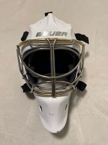 Senior Bauer NME 8 Goalie Mask Fit 1 Size Small (Used)