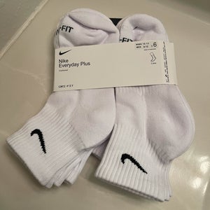 Nike Everyday Plus Socks - 6 Pack Mid Cut White (Size M)