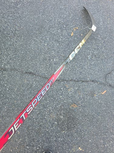 Senior CCM JetSpeed FT7 Hockey Stick Right Handed P28 75 Flex (Used)