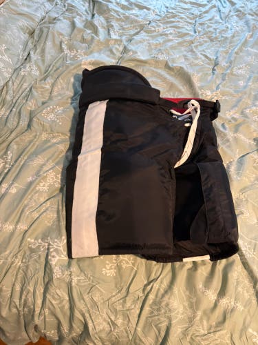 Men's Senior  Vegas golden knights Medium CCM HP45 Hockey Pants Pro Stock (Used)