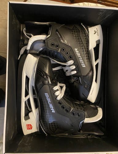 2024 Bauer Supreme Shadow Hockey Skates Regular Width Pro Stock L 8 3/4 R 8.5 NEW