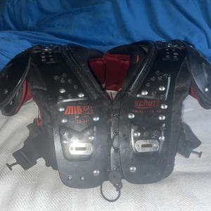 Small Youth Schutt Shoulder Pads (Used)