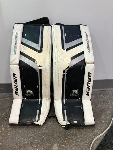 White 26" Youth Bauer Prodigy 2.0 Goalie Leg Pads (Used)
