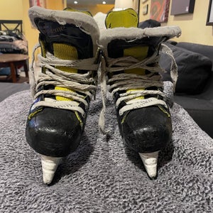 Bauer Supreme S27 Hockey Skates Regular Width Size 1 (Used)