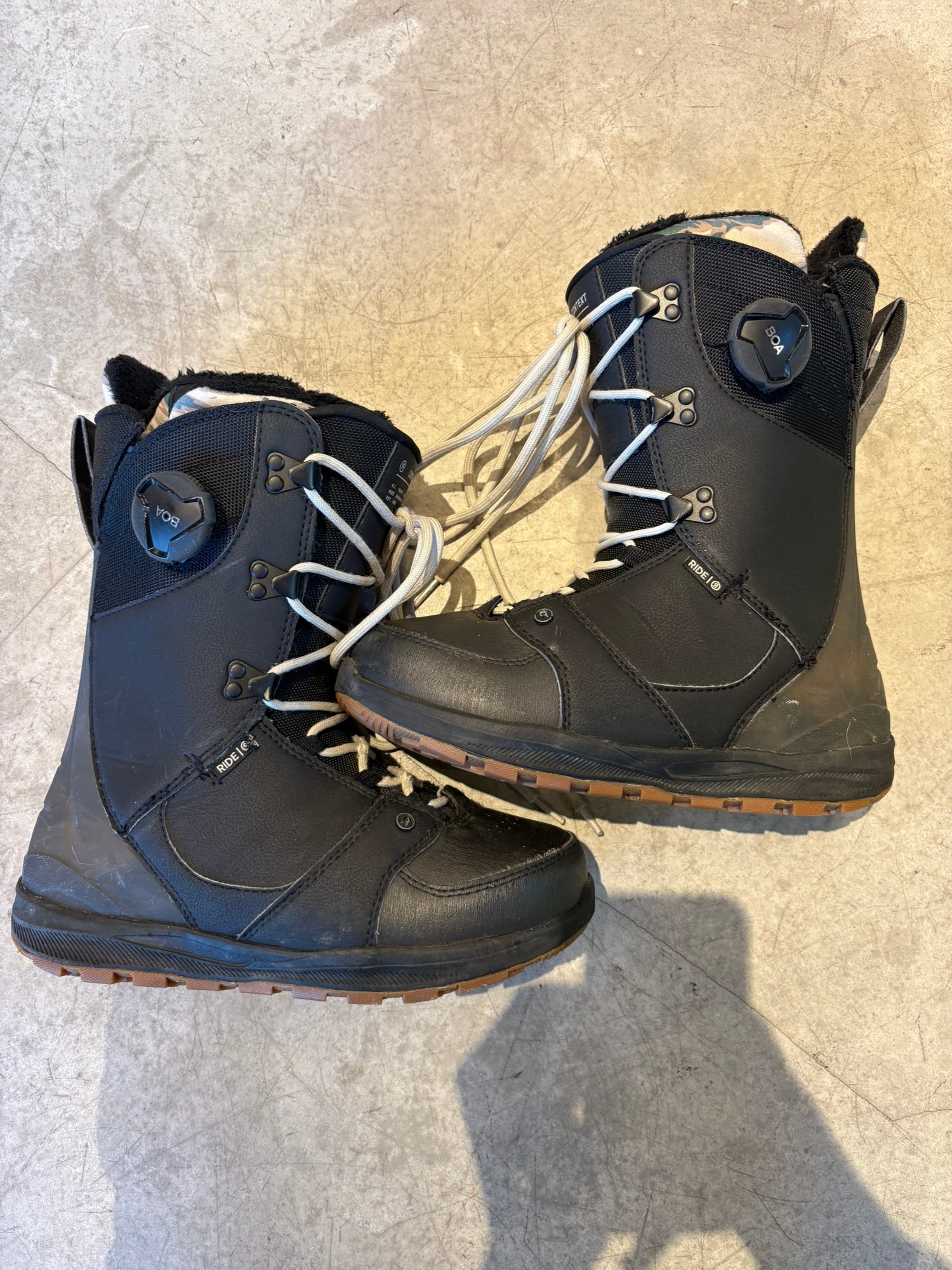 nike snowboard boots size 8